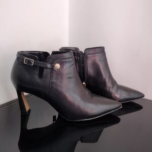 Vince Camuto Keeshey ankle boots